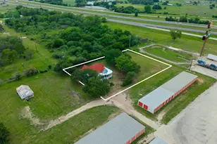 501 Mish Mash Mall Ln, Schulenburg, TX 78956 - Photo 3