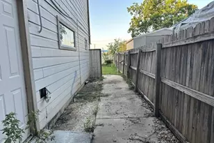 9304 Pine Village, San Antonio, TX 78250 - Photo 31