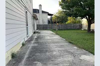 9304 Pine Village, San Antonio, TX 78250 - Photo 25