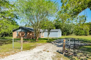1602 County Rd 939, Sweeny, TX 77480 - Photo 1