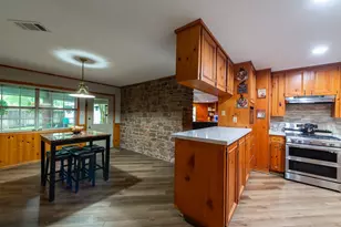 330 N 4th St, Beasley, TX 77417 - Photo 29