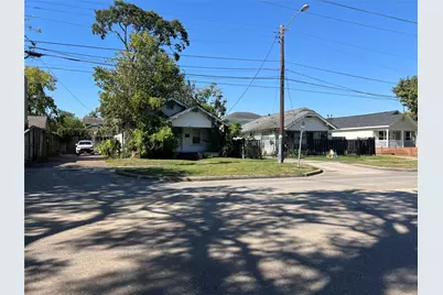 1811 & 1815 Studewood Street, Houston, TX 77008 - Photo 1
