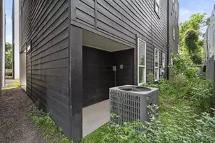 513 Schweikhardt St, Houston, TX 77020 - Photo 39