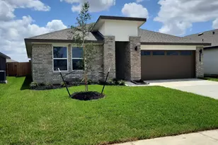 7918 Murciana Dr, Rosharon, TX 77583 - Photo 3