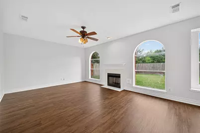 410 Annes Way, Stafford, TX 77477 - Photo 13