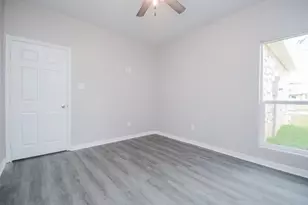 12328 N Chestnut Hls Dr, Conroe, TX 77303 - Photo 31
