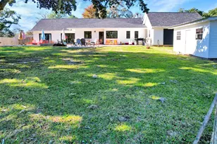 295 County Rd 687, Angleton, TX 77515 - Photo 5