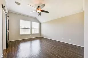 13719 Rolling River Ln, Houston, TX 77044 - Photo 17