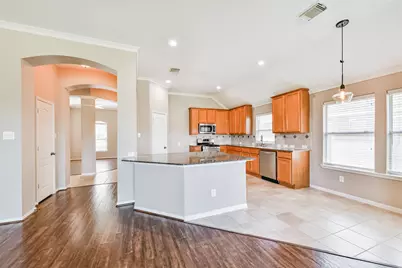 13719 Rolling River Lane, Houston, TX 77044 - Photo 7