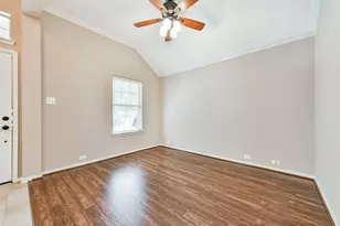 13719 Rolling River Ln, Houston, TX 77044 - Photo 13
