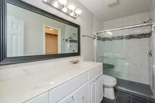13859 Hollowgreen Dr, Houston, TX 77082 - Photo 31