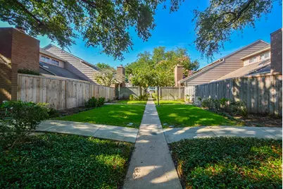 13859 Hollowgreen Drive, Houston, TX 77082 - Photo 3