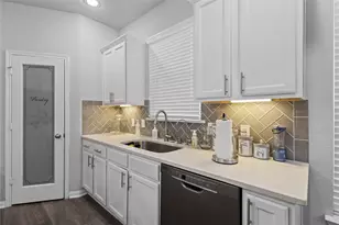 2375 Diamond D Dr, Beaumont, TX 77713 - Photo 9