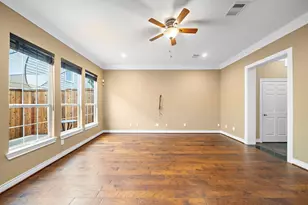 2927 Clinton Dr, Houston, TX 77020 - Photo 5