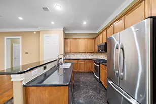 2927 Clinton Dr, Houston, TX 77020 - Photo 9