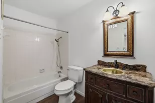 700 Thicket Ln, Houston, TX 77079 - Photo 15
