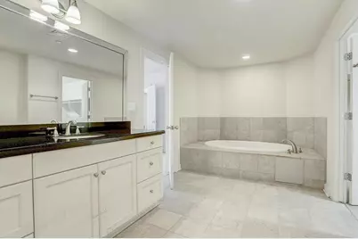 914 Main Street #1402, Houston, TX 77002 - Photo 9