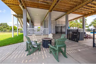 1331 Coral Way, Tiki Island, TX 77554 - Photo 3