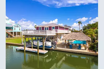 1331 Coral Way, Tiki Island, TX 77554 - Photo 1