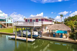 1331 Coral Way, Tiki Island, TX 77554 - Photo 1
