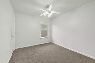 1107 Hampton Villa Lane, Houston, TX 77047 - Photo 9