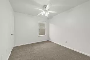 1107 Hampton Villa Ln, Houston, TX 77047 - Photo 9