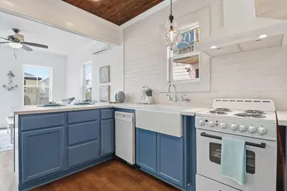 1812 20th Street, Galveston, TX 77550 - Photo 17