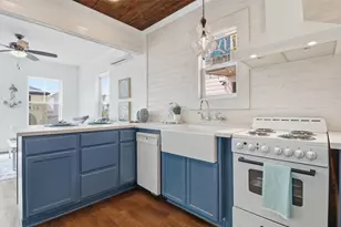 1812 20th St, Galveston, TX 77550 - Photo 17