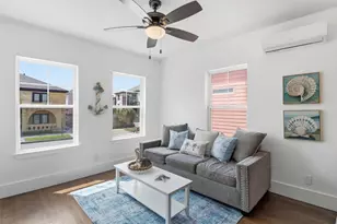 1812 20th St, Galveston, TX 77550 - Photo 11