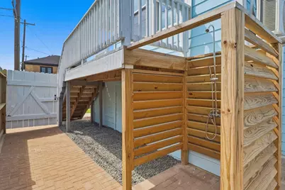 1812 20th Street, Galveston, TX 77550 - Photo 37