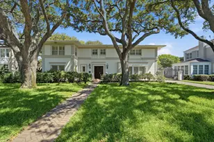 4814 Denver Dr, Galveston, TX 77551 - Photo 5