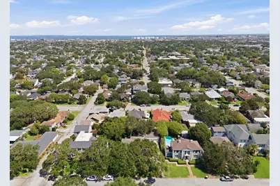 4814 Denver Drive, Galveston, TX 77551 - Photo 39