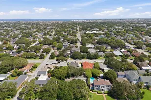4814 Denver Dr, Galveston, TX 77551 - Photo 39
