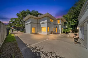 4814 Denver Dr, Galveston, TX 77551 - Photo 3