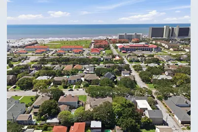 4814 Denver Drive, Galveston, TX 77551 - Photo 41