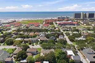 4814 Denver Dr, Galveston, TX 77551 - Photo 41