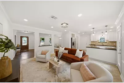 5506 Creekbend Drive, Houston, TX 77096 - Photo 7