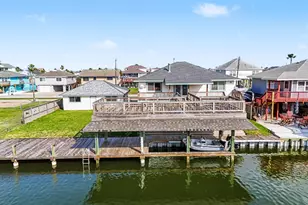 557 Pompano St, Bayou Vista, TX 77563 - Photo 1