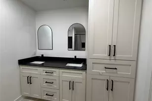 1704 Jones St, Alvin, TX 77511 - Photo 7