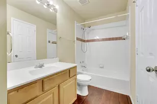 2754 Red Oak Dr, Grand Prairie, TX 75052 - Photo 31