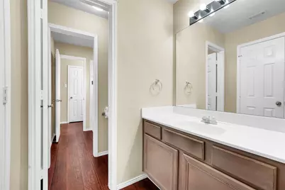 2754 Red Oak Drive, Grand Prairie, TX 75052 - Photo 37