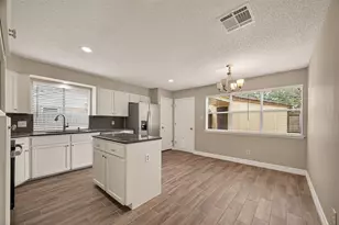 15915 Dunmoor Dr, Houston, TX 77059 - Photo 9