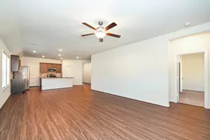 1022 Schooner St, Crosby, TX 77532 - Photo 5