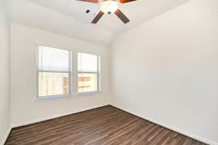 1022 Schooner St, Crosby, TX 77532 - Photo 15