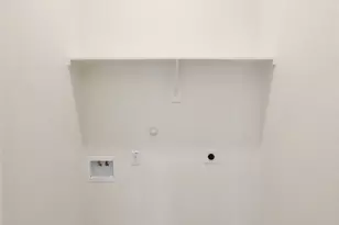 421 E 41st St, Houston, TX 77022 - Photo 25