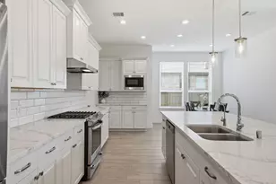 2219 Cherry Brg Ln, Tomball, TX 77375 - Photo 11