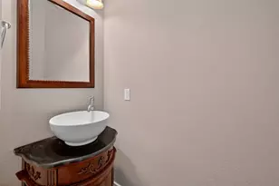 1015 Stanford St, Houston, TX 77019 - Photo 23
