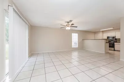 1912 Avenue B, Katy, TX 77493 - Photo 9