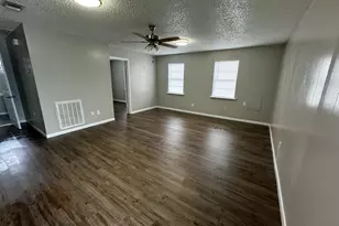 717 6th St, San Leon, TX 77539 - Photo 5