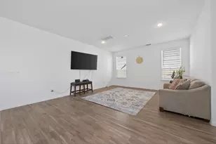 7326 Madison Cmns Ln, Houston, TX 77075 - Photo 7